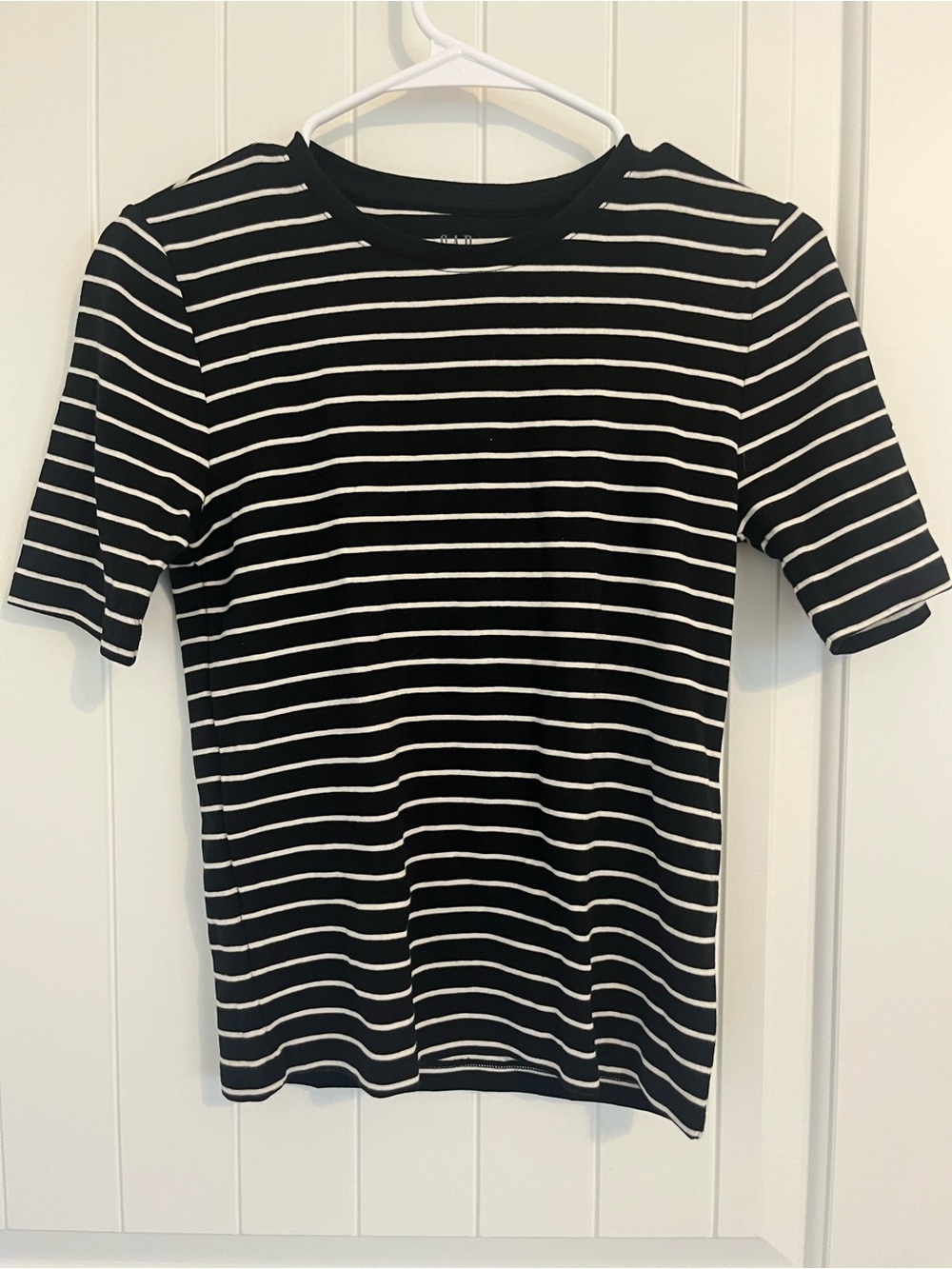 GAP Black and White Striped Short Sleeve Tee